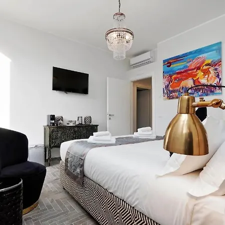 Boutique Della Croce