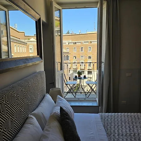 Boutique Della Croce 4* روما