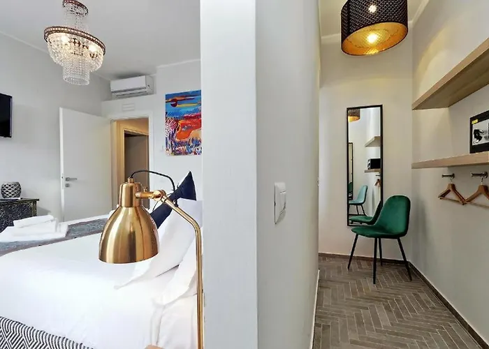 בית הארחה Boutique Della Croce 4*