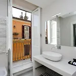 Πανσιόν Boutique Della Croce 4*