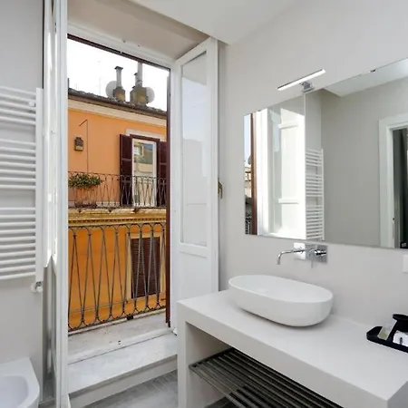 Affittacamere Boutique Della Croce 4*